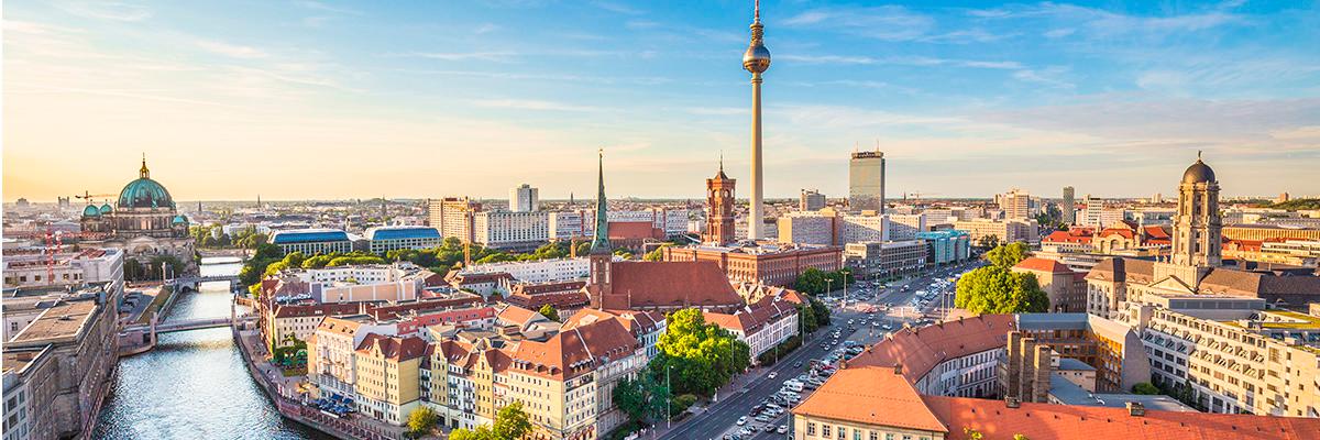 Destination Berlin avec Air Transat - background banner